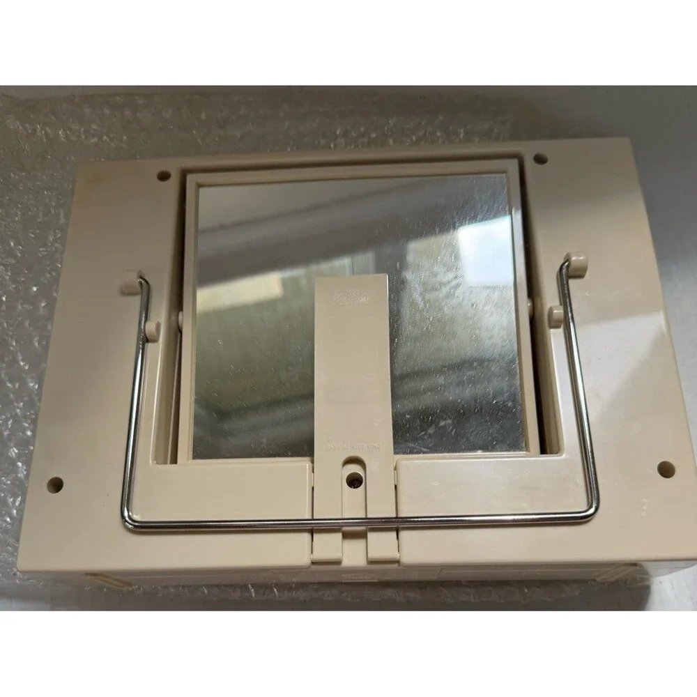 Avon Reflections of Beauty Vintage 2 Sided Magnifying Make-Up Mirror NEW Lights